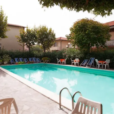 Garden 3*