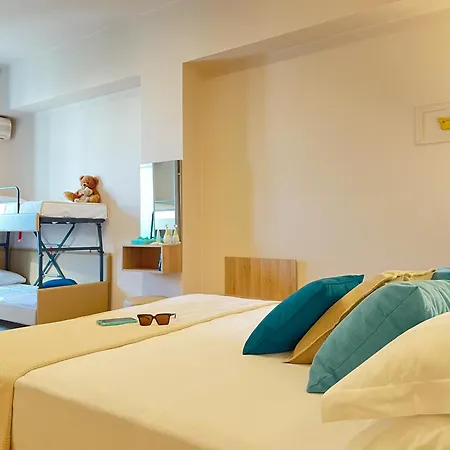 Garden Hotel 3*